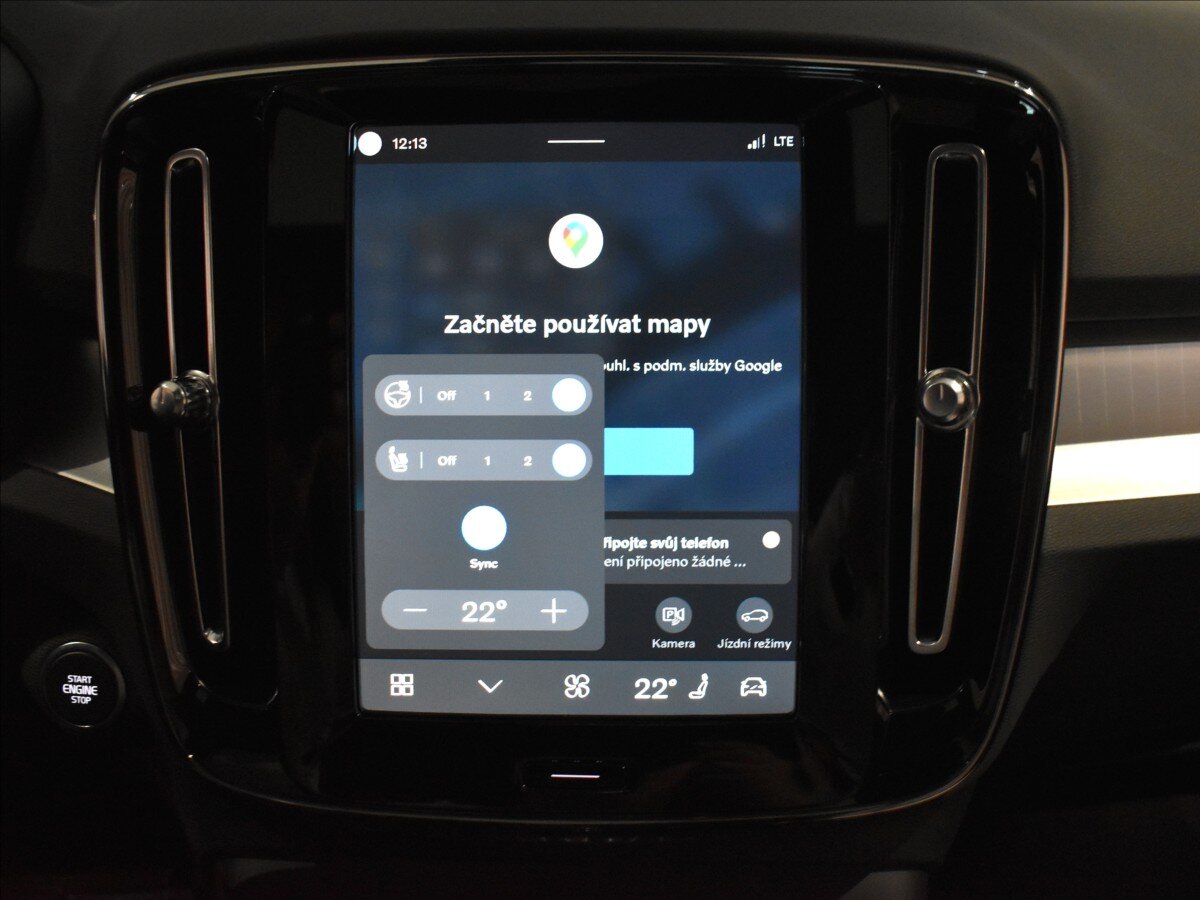 Volvo XC40 SUV / Terénní 2,0 l 120 kw