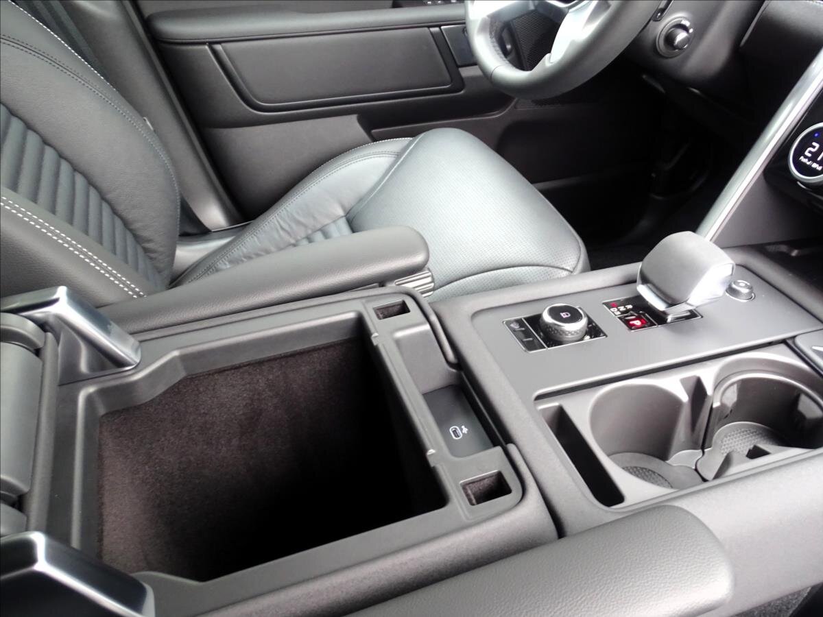 Land Rover Discovery SUV / Terénní 3,0 l 184 kw