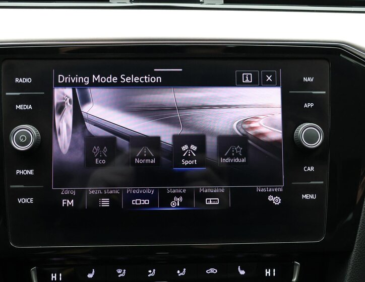 Volkswagen Passat 25