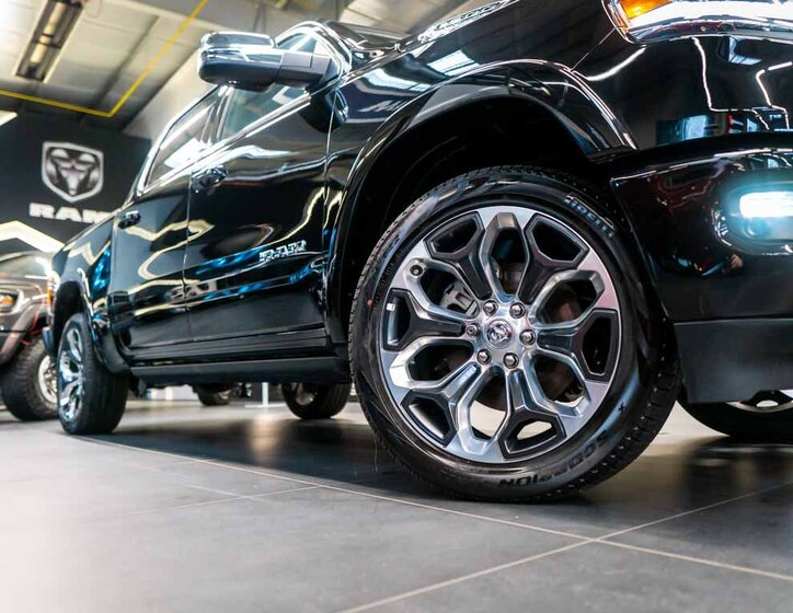 Dodge RAM Pick-up 5,7 l 291 kw