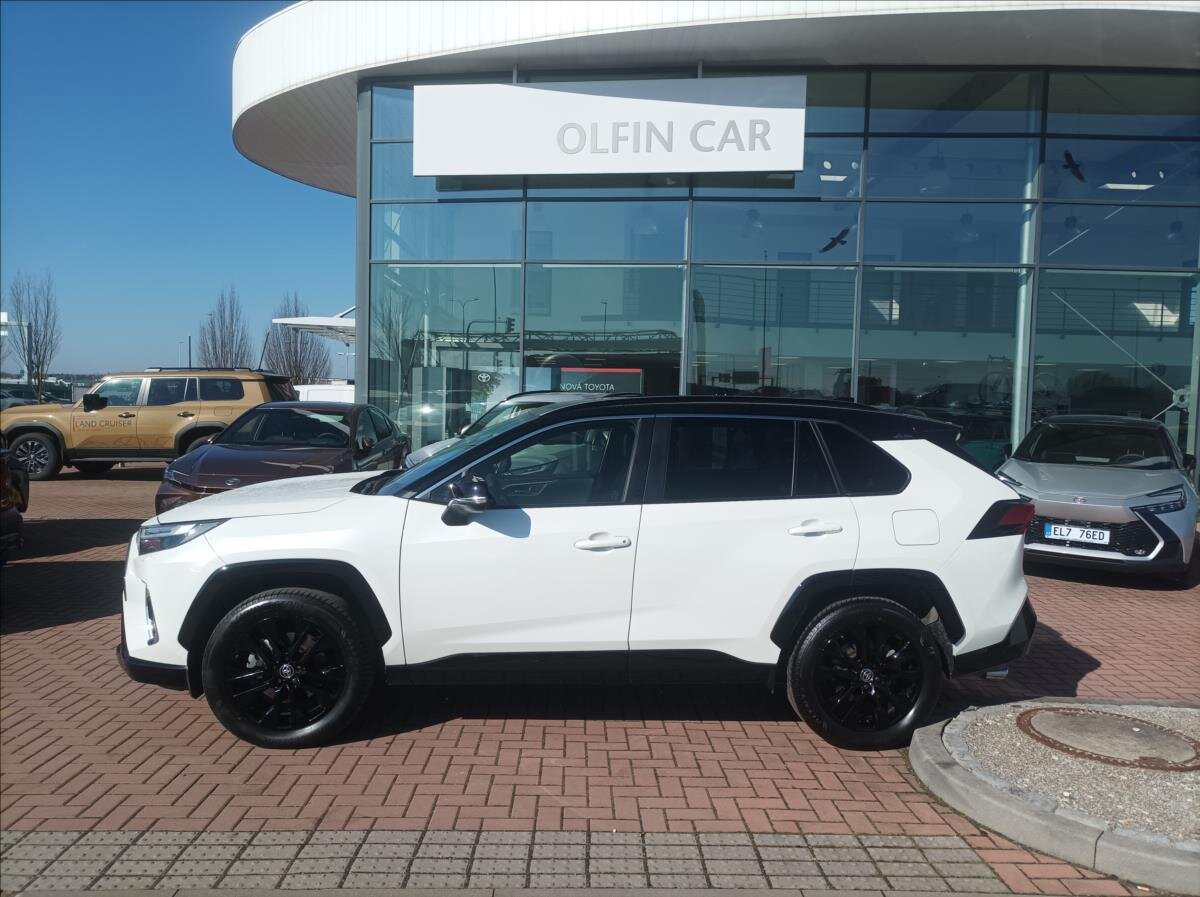 Toyota RAV4 SUV / Terénní 2,5 l 131 kw