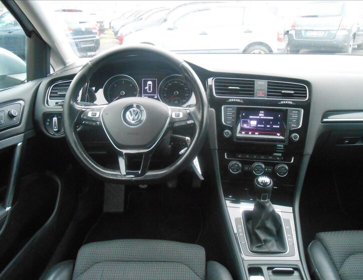 Volkswagen Golf Kombi 2,0 l 110 kw