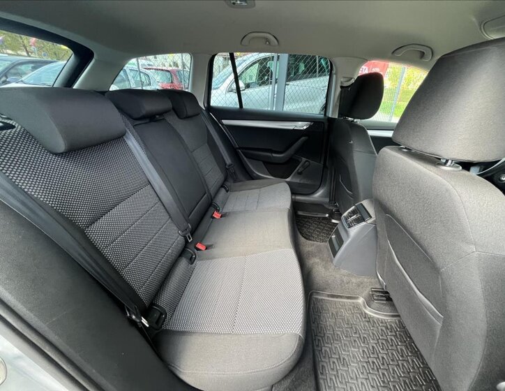 Škoda Octavia Kombi 1,6 l 77 kw