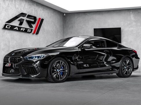 BMW M8 Kupé 4,4 l 460 kw