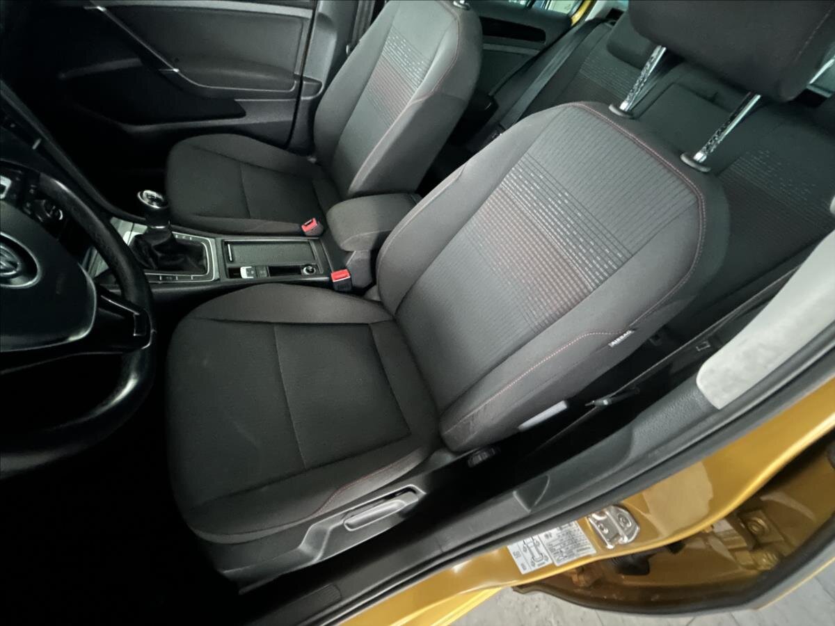 Volkswagen Golf Kombi 999,0 81 kw