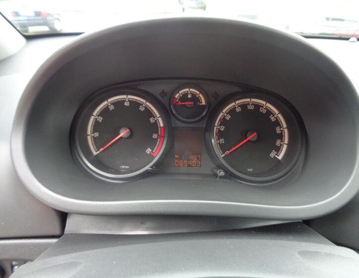 Opel Corsa 13