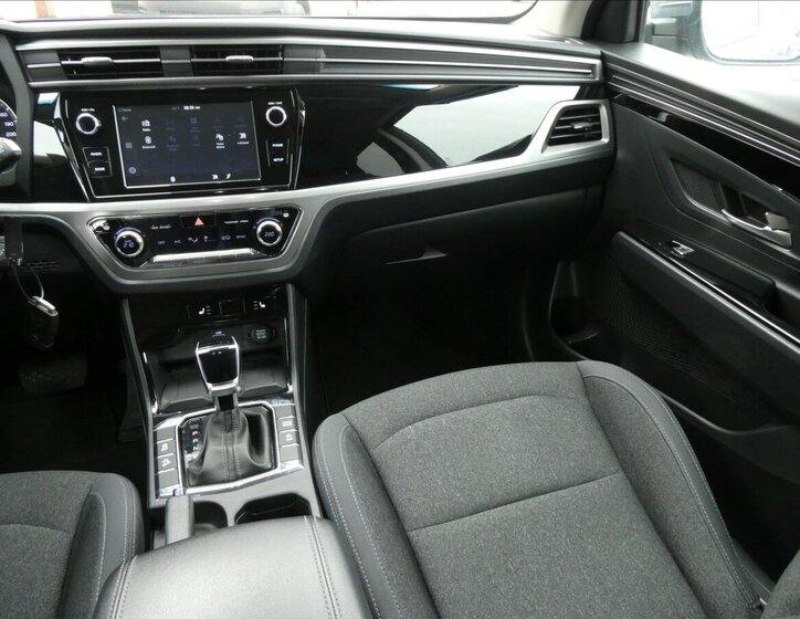 SsangYong Korando SUV / Terénní 1,5 l 120 kw