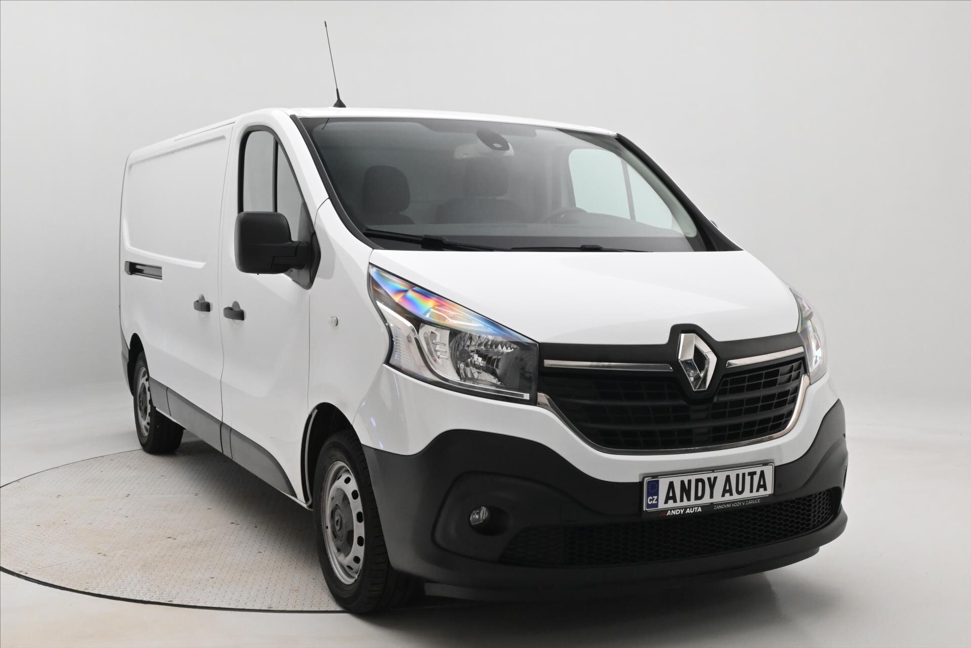 Renault Trafic Skříň 2,0 l 107 kw