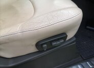 Nissan Pathfinder Kombi 2,5 l 140 kw