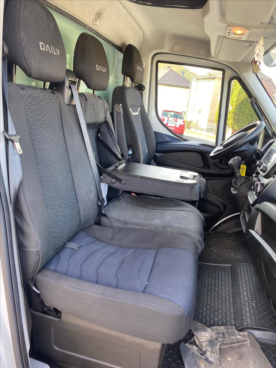 Iveco Daily Skříň 3,0 l 132 kw