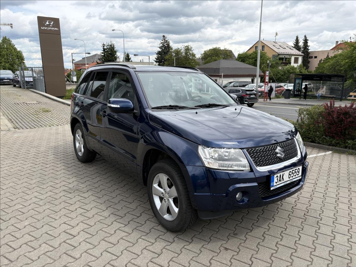 Suzuki Grand Vitara SUV / Terénní 2,4 l 124 kw
