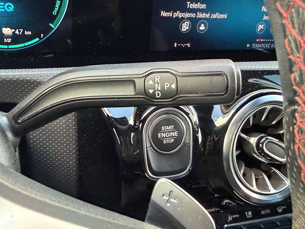 Mercedes-Benz Třídy A Hatchback 1,3 l 118 kw