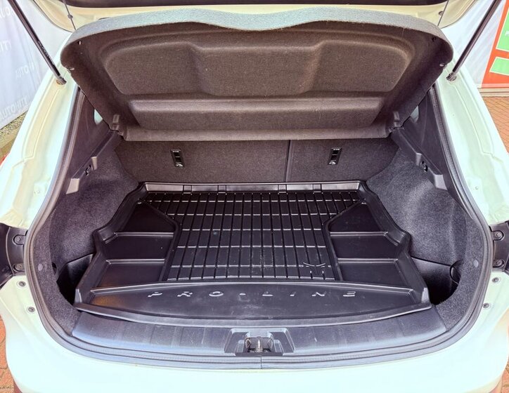 Nissan Qashqai Kombi 1,6 l 96 kw