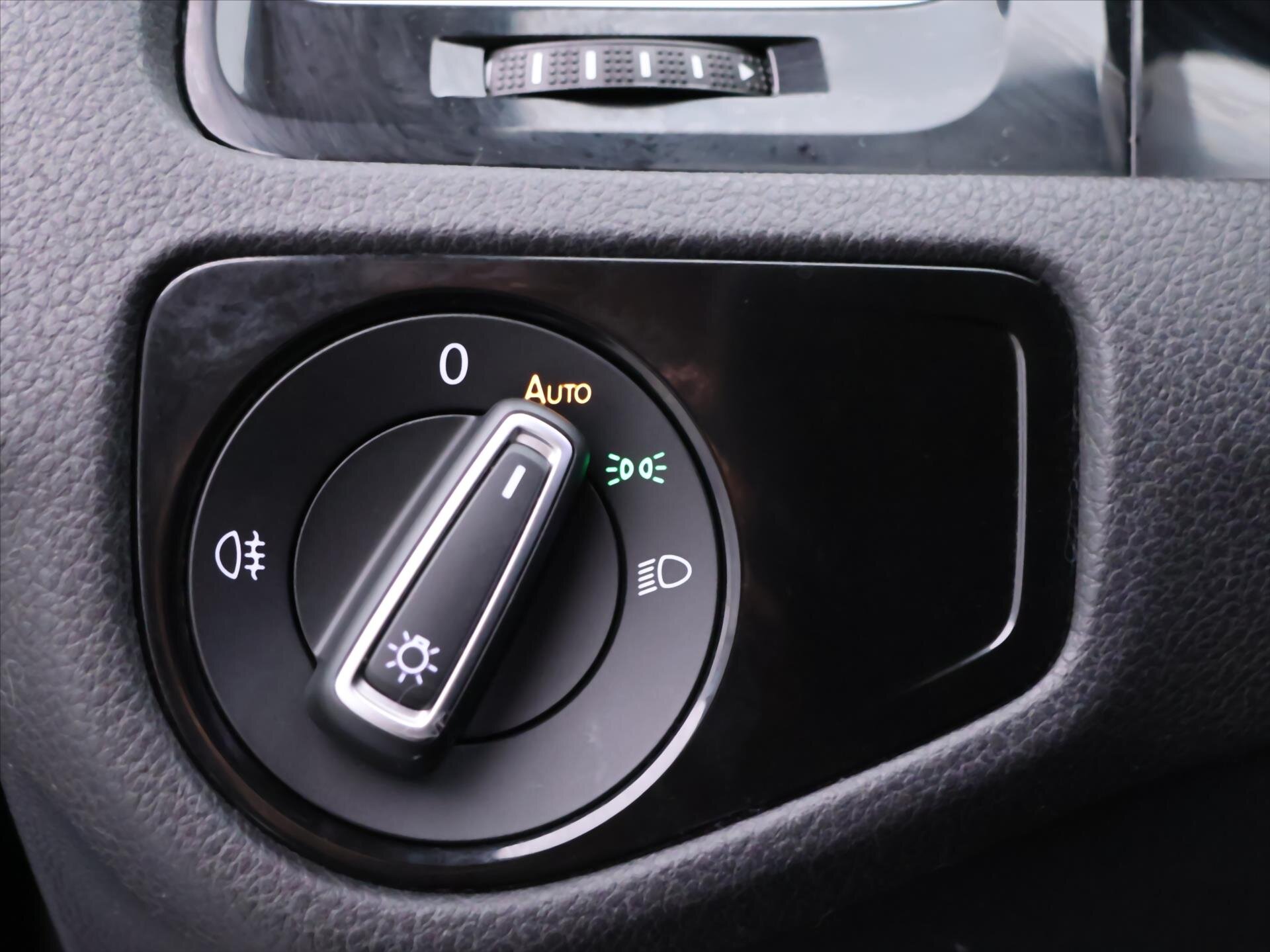 Volkswagen Golf Kombi 2,0 l 221 kw