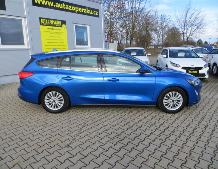 Ford Focus Kombi 999,0 114 kw