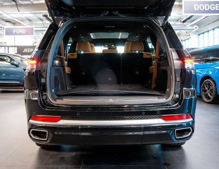 Jeep Grand Cherokee SUV / Terénní 5,7 l 266 kw