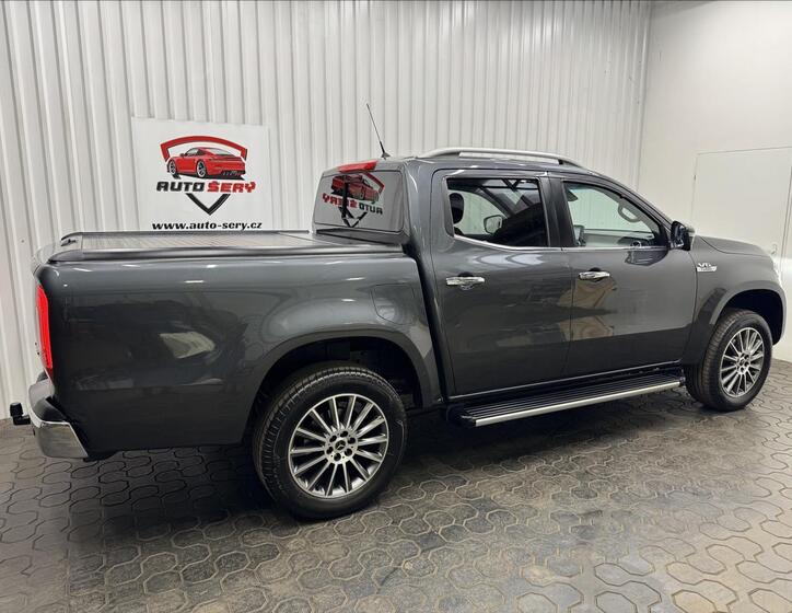 Mercedes-Benz Třídy X 9