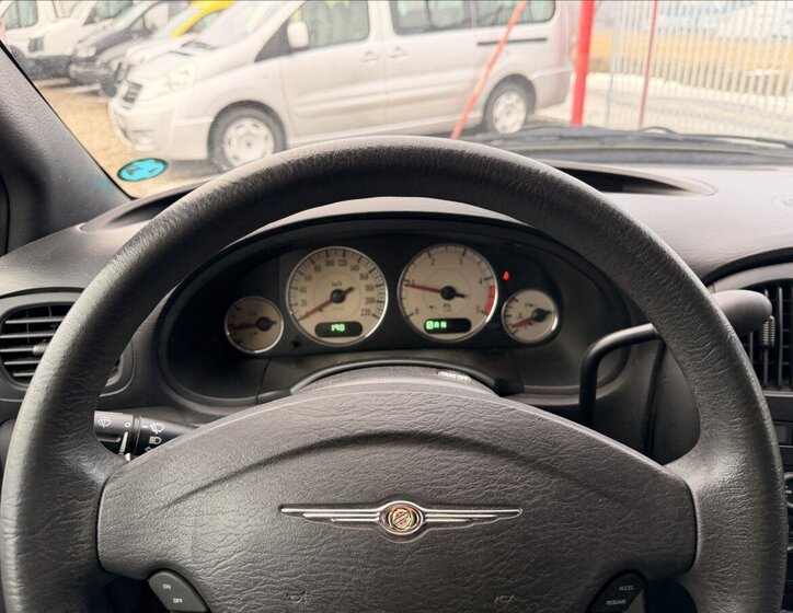 Chrysler Grand Voyager MPV 2,8 l 110 kw