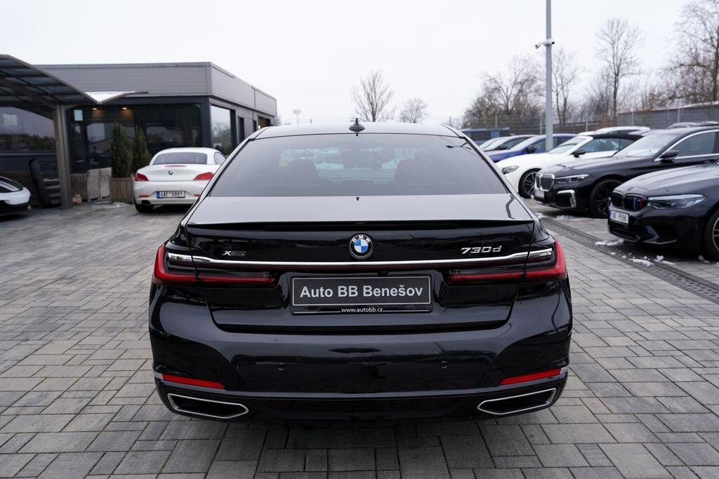 BMW Řada 7 Sedan 3,0 l 210 kw