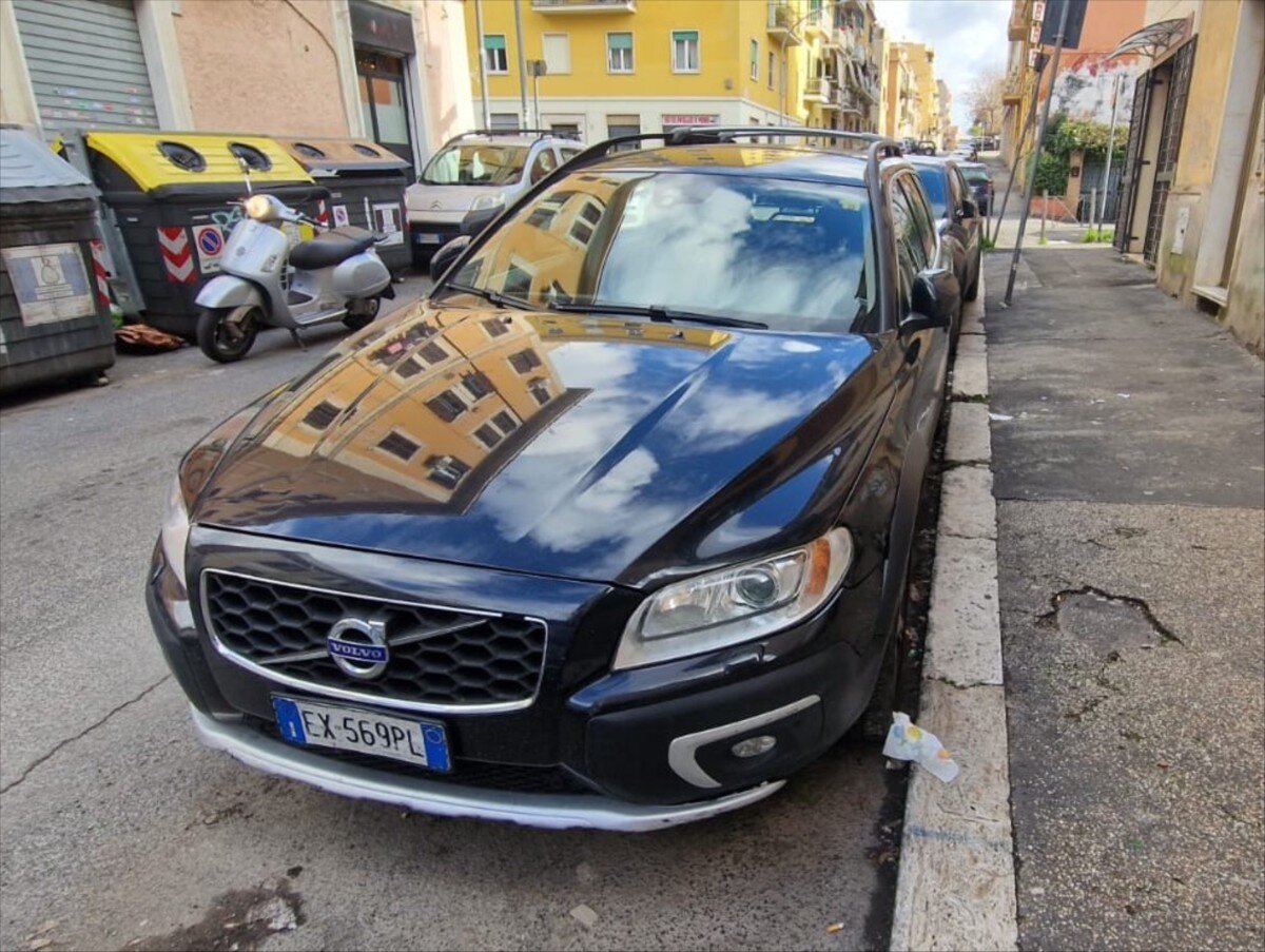 Volvo XC70 Kombi 2,4 l 133 kw