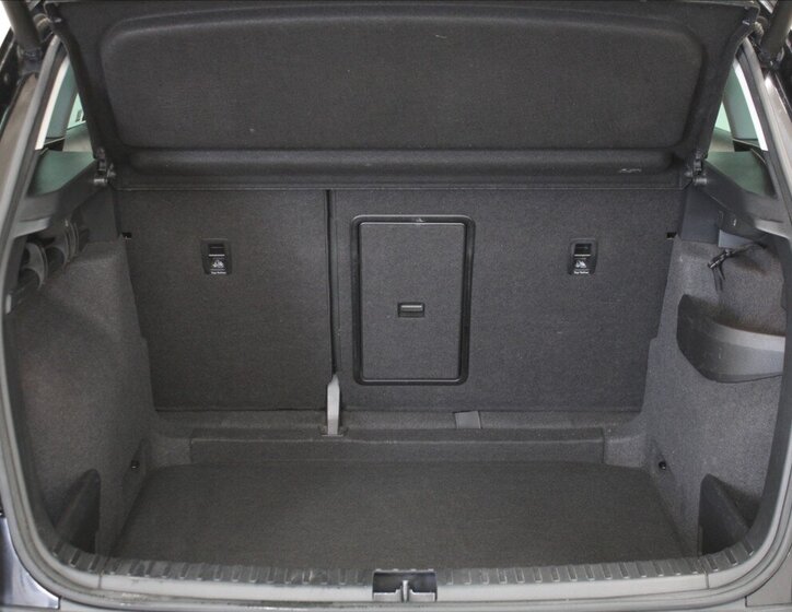 Škoda Karoq SUV 1,6 l 85 kw