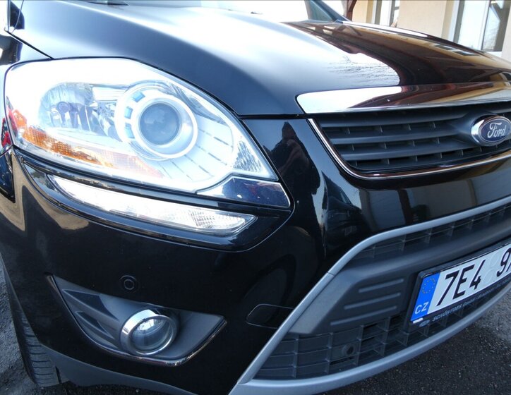 Ford Kuga SUV / Terénní 2,0 l 103 kw