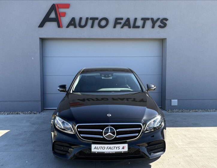 Mercedes-Benz Třídy E Sedan / Limuzína 3,0 l 190 kw