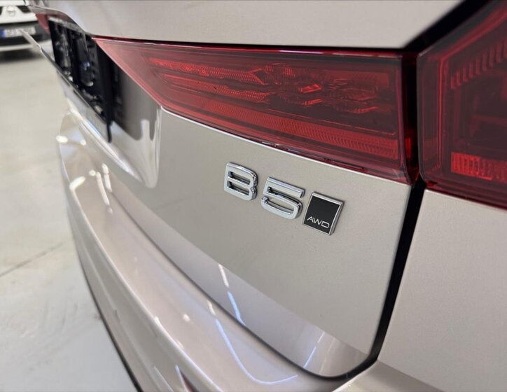 Volvo XC60 SUV / Terénní 2,0 l 184 kw