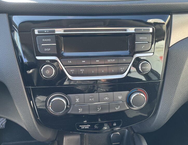 Nissan Qashqai SUV / Terénní 1,2 l 85 kw