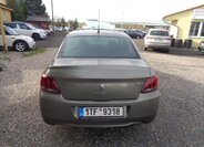 Peugeot 301 Sedan 1,6 l 73 kw
