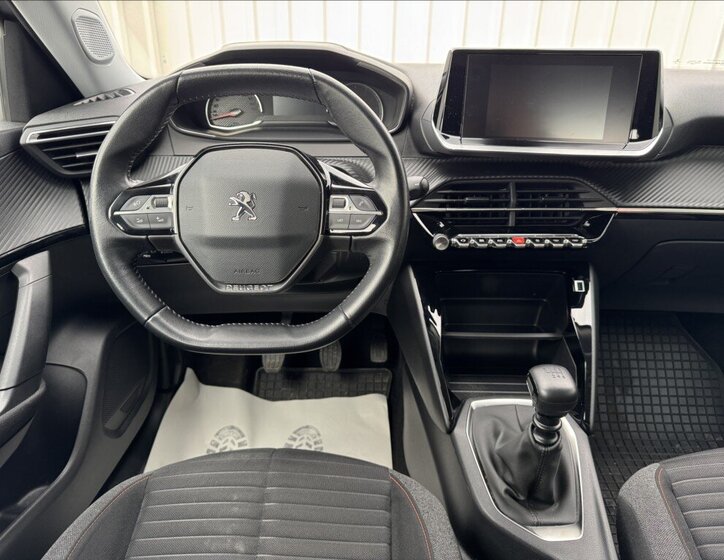 Peugeot 2008 SUV / Terénní 1,2 l 96 kw