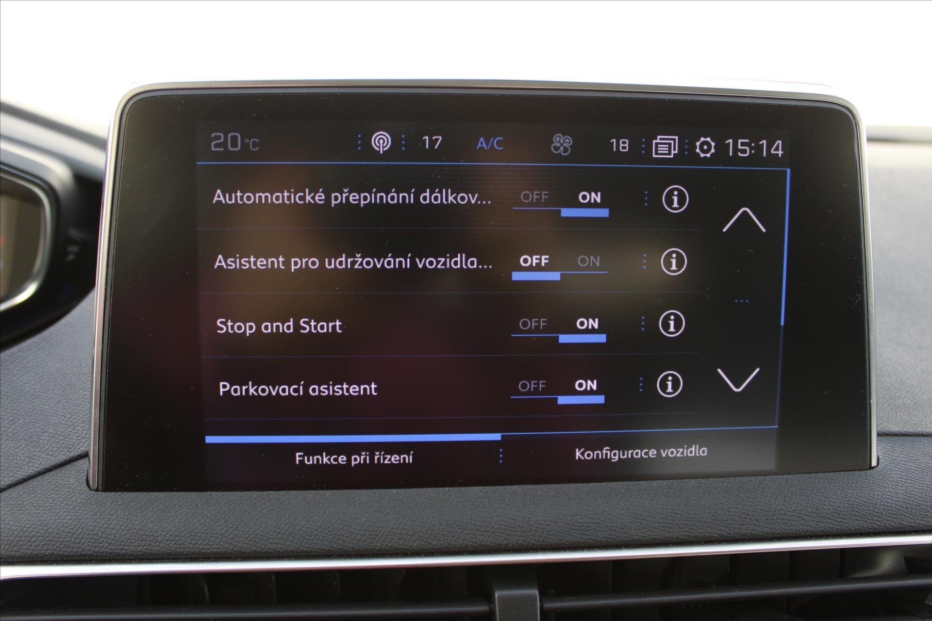 Peugeot 3008 SUV 1,5 l 96 kw