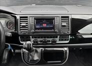 Volkswagen Multivan 16