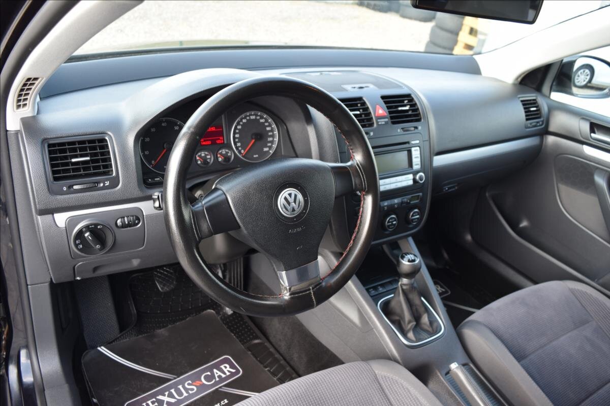 Volkswagen Golf Kombi 1,6 l 75 kw