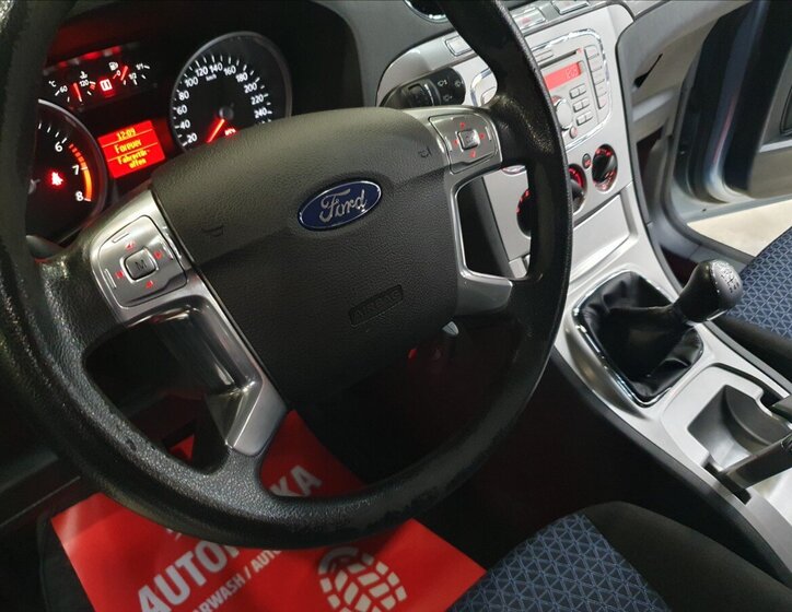 Ford Galaxy MPV 2,0 l 107 kw