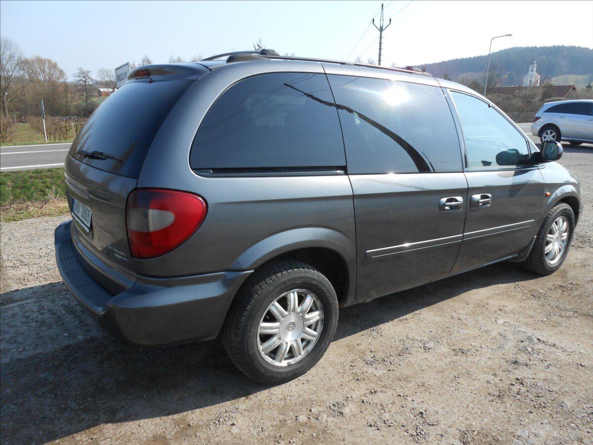 Chrysler Voyager Kombi 2,5 l 105 kw