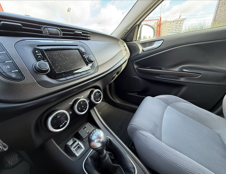 Alfa Romeo Giulietta 14