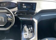 Peugeot 3008 SUV / Terénní 1,5 l 96 kw