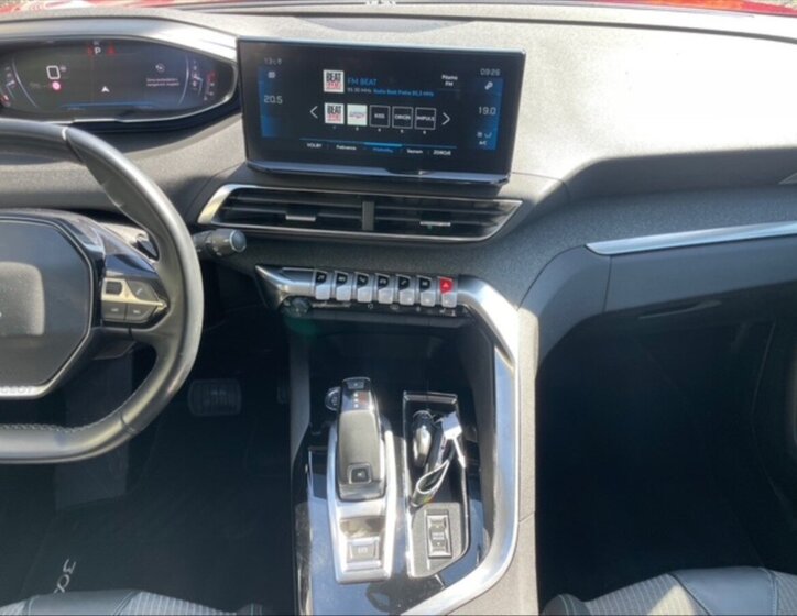 Peugeot 3008 SUV / Terénní 1,5 l 96 kw