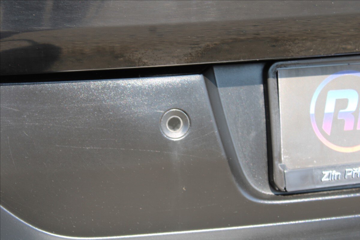 Peugeot 3008 MPV 1,6 l 80 kw