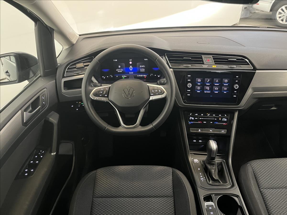 Volkswagen Touran MPV 1,5 l 110 kw