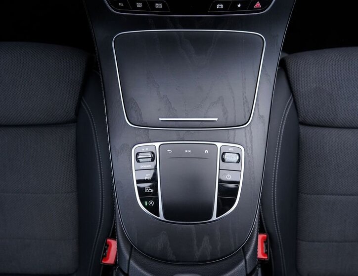 Mercedes-Benz Třídy E Sedan 2,0 l 143 kw