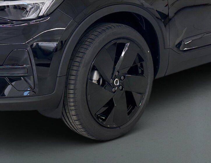 Volvo XC40 SUV 2,0 l 120 kw