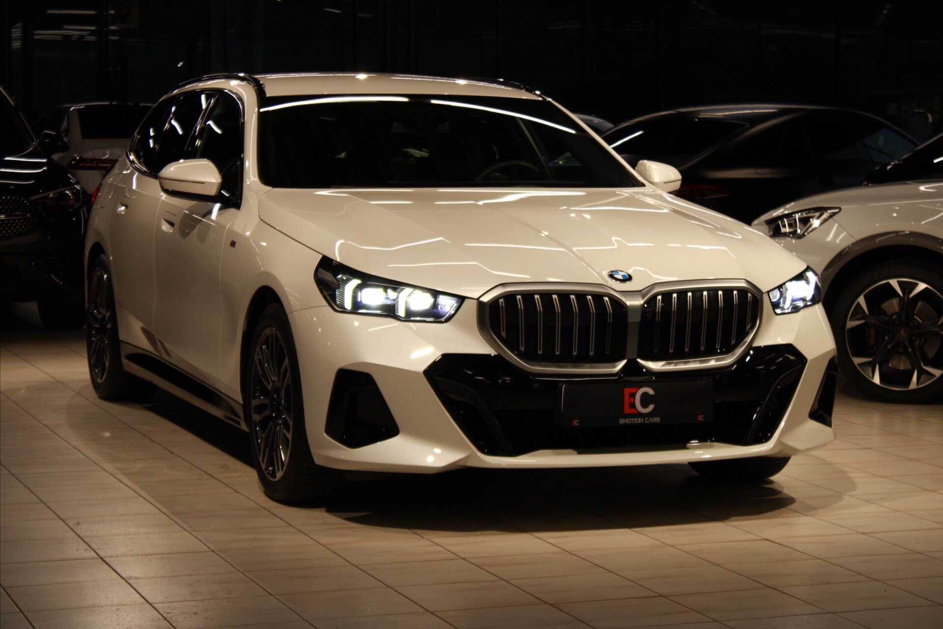 BMW Řada 5 Kombi 3,0 l 210 kw