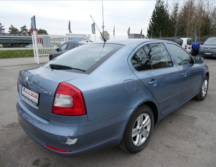 Škoda Octavia Sedan / Limuzína 1,6 l 75 kw