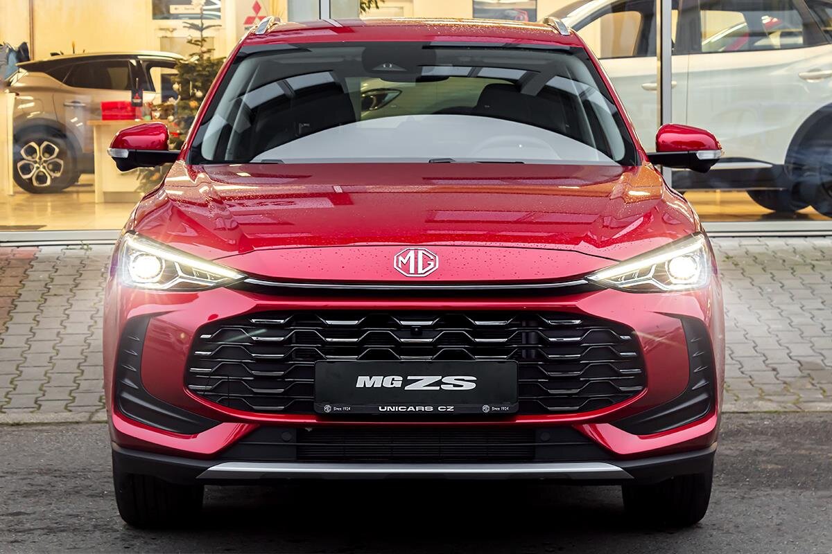 MG ZS SUV / Terénní 1,5 l 145 kw