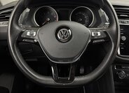 Volkswagen Tiguan 9