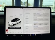 Tesla Model 3 Sedan 0,0 366 kw