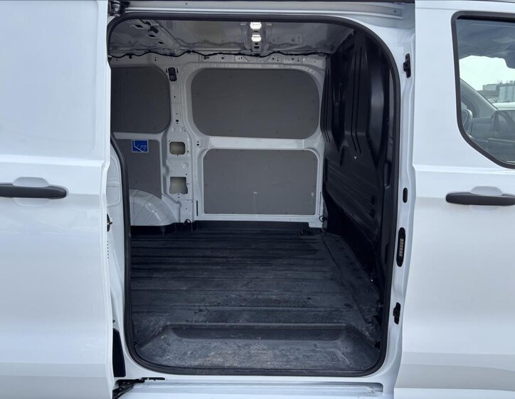 Ford Transit Custom Skříň 2,0 l 100 kw
