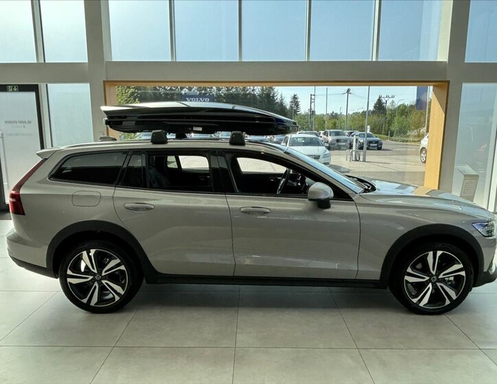 Volvo V60 Kombi 2,0 l 145 kw